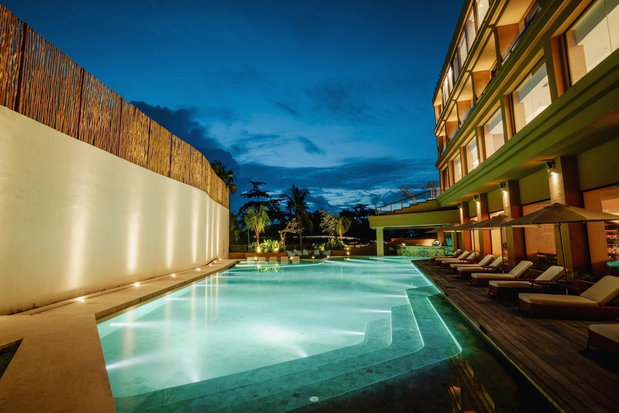 Noema Infinity Pool